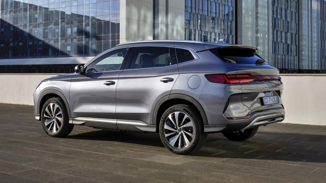 Su longitud es de 4,78 metros, similar a la del Mazda CX 60. Su longitud es de 4,78 metros, similar a la del Mazda CX 60.