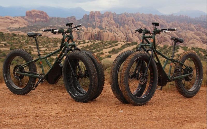  Rungu una bicicleta eléctrica de tres ruedas capaz de atravesar cualquier terreno. 