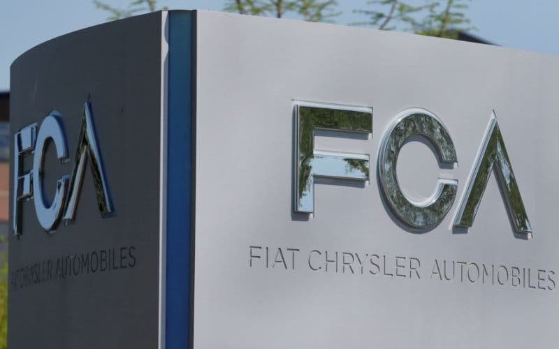  FCA podría fusionarse con Renault. 