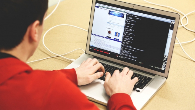 Los delincuentes podrían utilizar los datos para estafar. Los delincuentes podrían utilizar los datos para estafar.