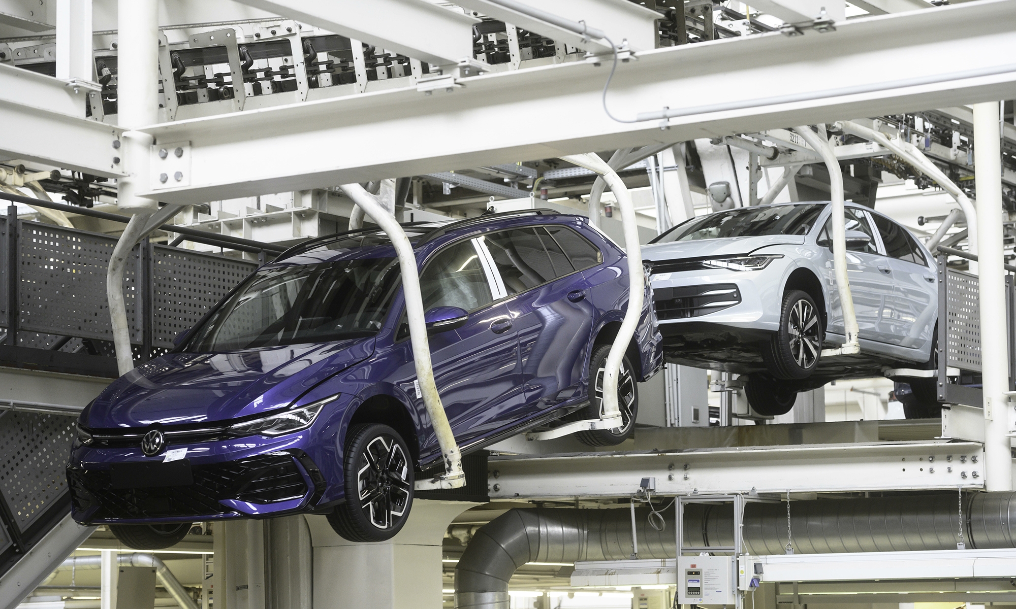 Los fabricantes alemanes de coches eléctricos tendrán que lidiar con un 2024 tortuoso por diversos motivos.
