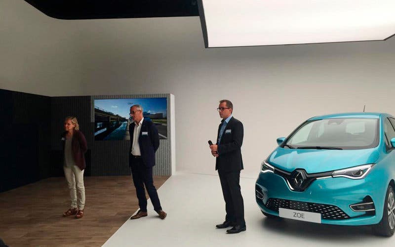  Presentación del nuevo Renault ZOE Z.E. 50 en París. / © Híbridos y Eléctricos 