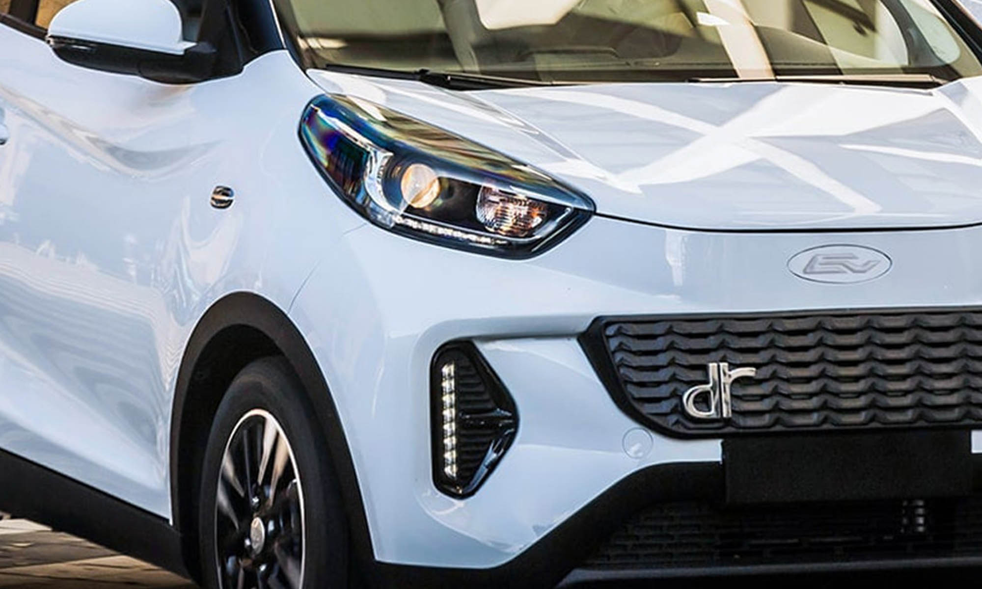 DR no está de acuerdo con la multa impuesta y asegura que siempre ha sido claro sobre el origen de sus coches.