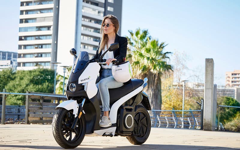  La moto eléctrica Silence S01 alcanza los primeras 500 pedidos en España. 