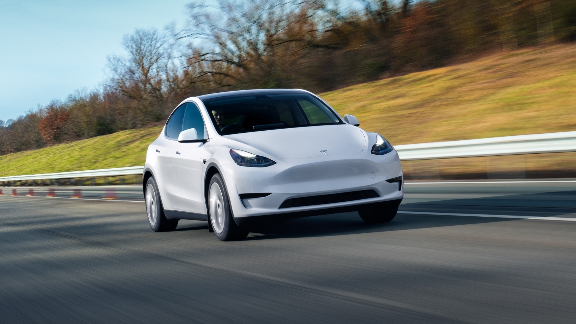 Tesla Model Y (2024): Precio, medidas, motor, interior y maletero