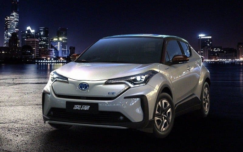  Toyota se asocia con BYD para desarrollar coches eléctricos para China 