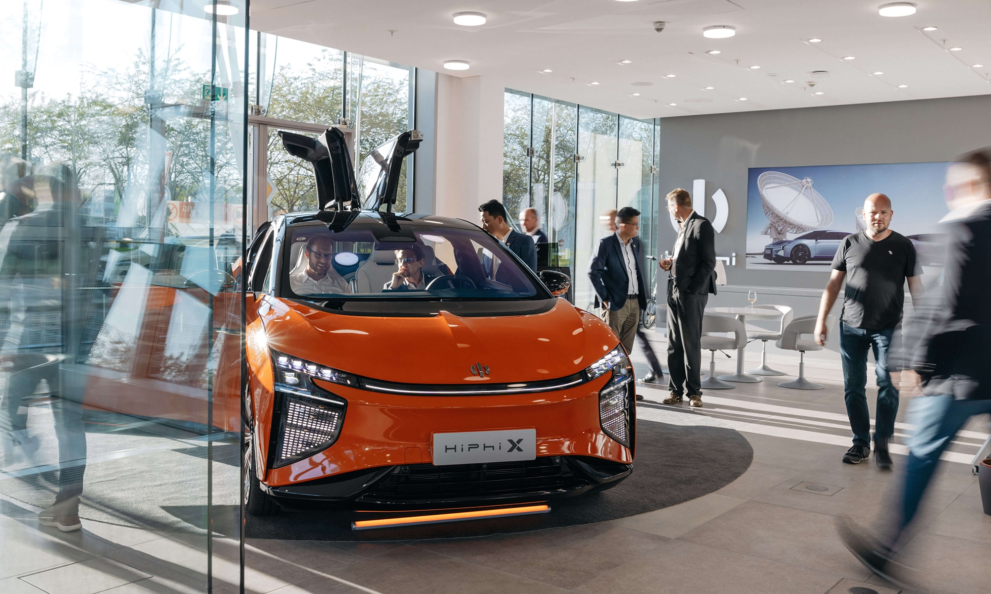 El HiPhi X ha sido el coche eléctrico que más cerca se ha quedado de comenzar con sus ventas en Europa.