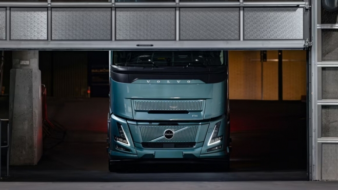 Volvo ha adelantado los detalles de un nuevo camión eléctrico de gran autonomía. Volvo ha adelantado los detalles de un nuevo camión eléctrico de gran autonomía.