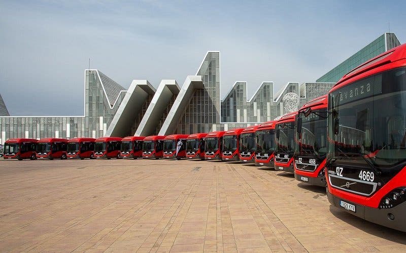  Zaragoza incorpora 17 autobuses híbridos y 4 eléctricos a su flota de transporte público 