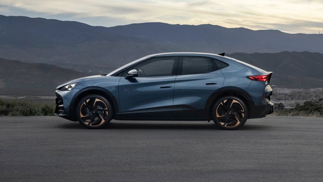 CUPRA Tavascan 2024 Lateral CUPRA Tavascan 2024 Lateral