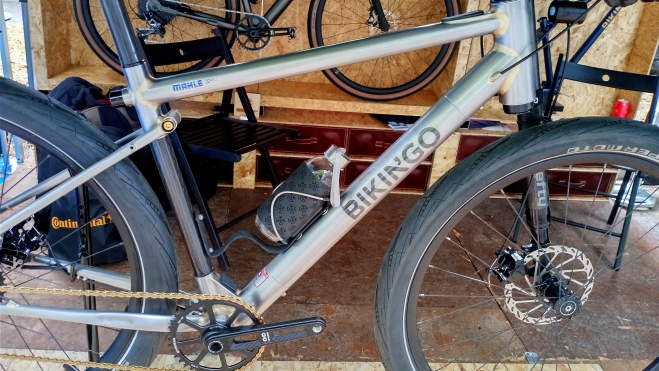 Detalles muy exclusivos salpican la creación del fabricante guipuzcoano (Foto: Híbridos y Eléctricos). Detalles muy exclusivos salpican la creación del fabricante guipuzcoano (Foto: Híbridos y Eléctricos).