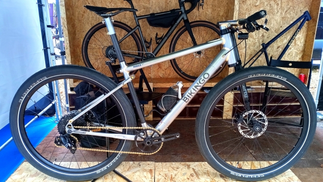 En el Sea Otter Europe nos llamó rápidamente la atención la Bikin'go Citybike Softail (Foto: Híbridos y Eléctricos). En el Sea Otter Europe nos llamó rápidamente la atención la Bikin'go Citybike Softail (Foto: Híbridos y Eléctricos).