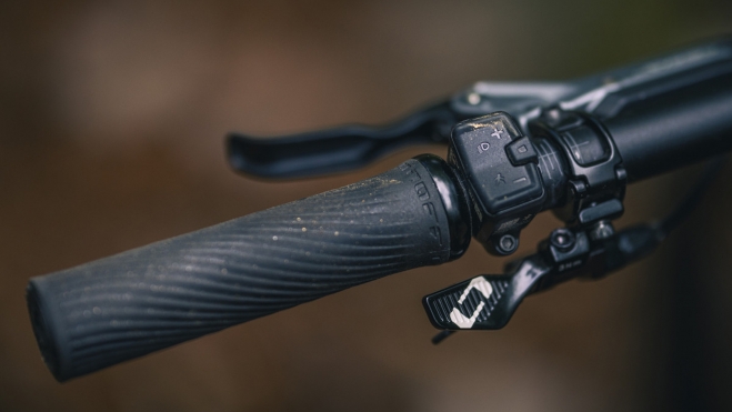 Los diferentes modos del motor Bosch se manejan desde esta botonera (Foto: Mondraker). Los diferentes modos del motor Bosch se manejan desde esta botonera (Foto: Mondraker).