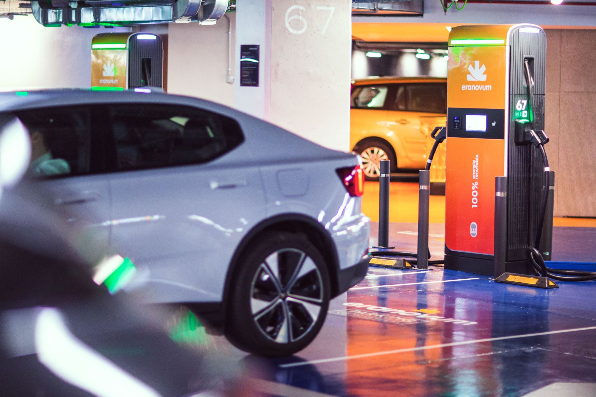El ahorro en combustible es uno de los principales argumentos a favor del coche eléctrico.