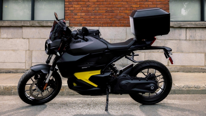 El 'top case' trasero es otro de los accesorios que se ofrecen (Foto: Can-Am). El 'top case' trasero es otro de los accesorios que se ofrecen (Foto: Can-Am).