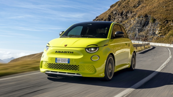 El Abarth 500e es una de las mejores alternativas deportivas dentro de su segmento. El Abarth 500e es una de las mejores alternativas deportivas dentro de su segmento.