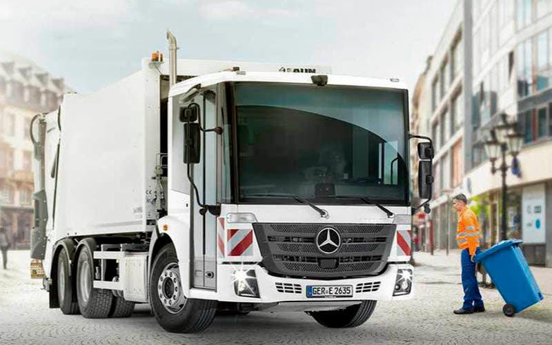  Daimler Trucks anuncia su nuevo camión eléctrico eEconic. 