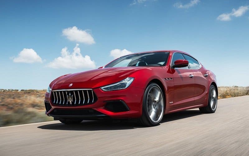  El Maserati Ghibli se convertirá en una berlina híbrida y la conoceremos en abril 
