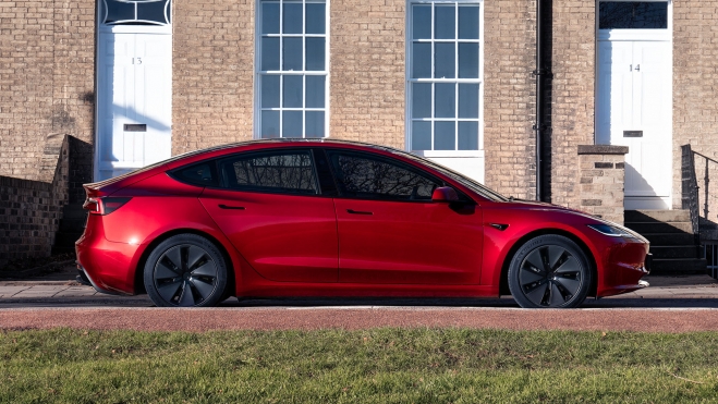 Cada título de Tesla cuesta 327 dólares actualmente. Cada título de Tesla cuesta 327 dólares actualmente.