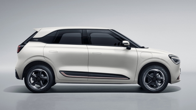 Dongfeng Box 2024 Lateral Dongfeng Box 2024 Lateral
