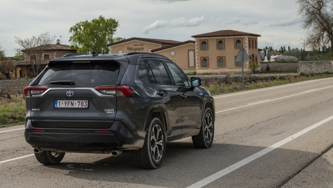plan mueve coches hibridos electricos madrid toyota rav4 2 plan mueve coches hibridos electricos madrid toyota rav4 2