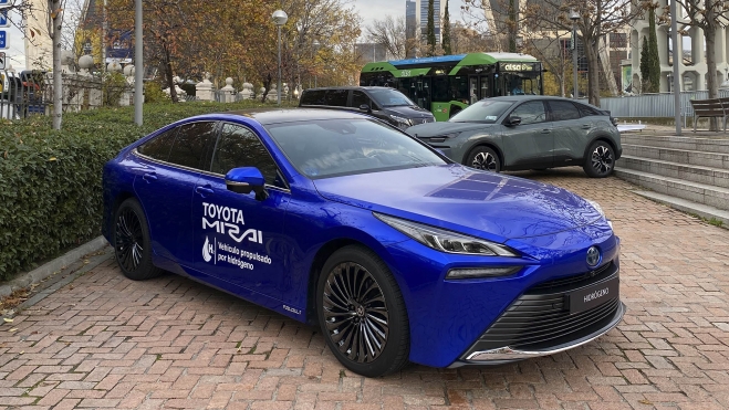plan mueve coches hibridos electricos madrid toyota mirai 4 plan mueve coches hibridos electricos madrid toyota mirai 4