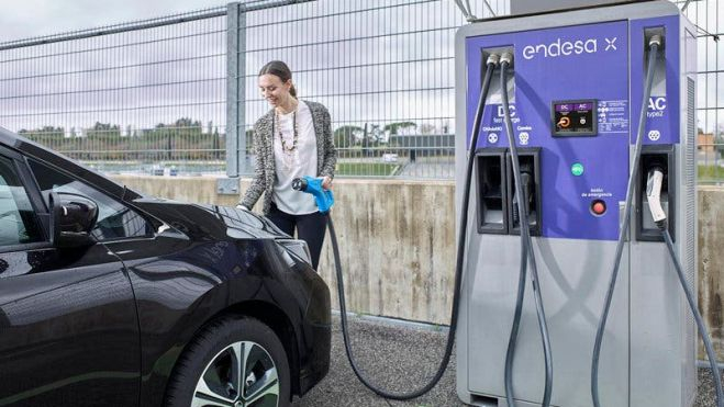 Enel X lidera un proyecto para conectar 3.000 cargadores rápidos públicos en España, Italia y Rumanía. Enel X lidera un proyecto para conectar 3.000 cargadores rápidos públicos en España, Italia y Rumanía.