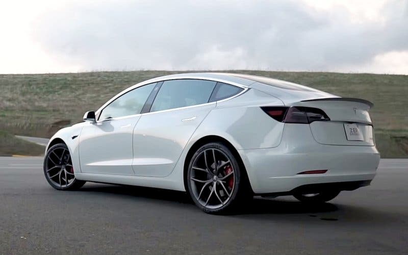  Tesla lanza el 'Track Package' para convertir al Model 3 Performance en un animal de circuito 