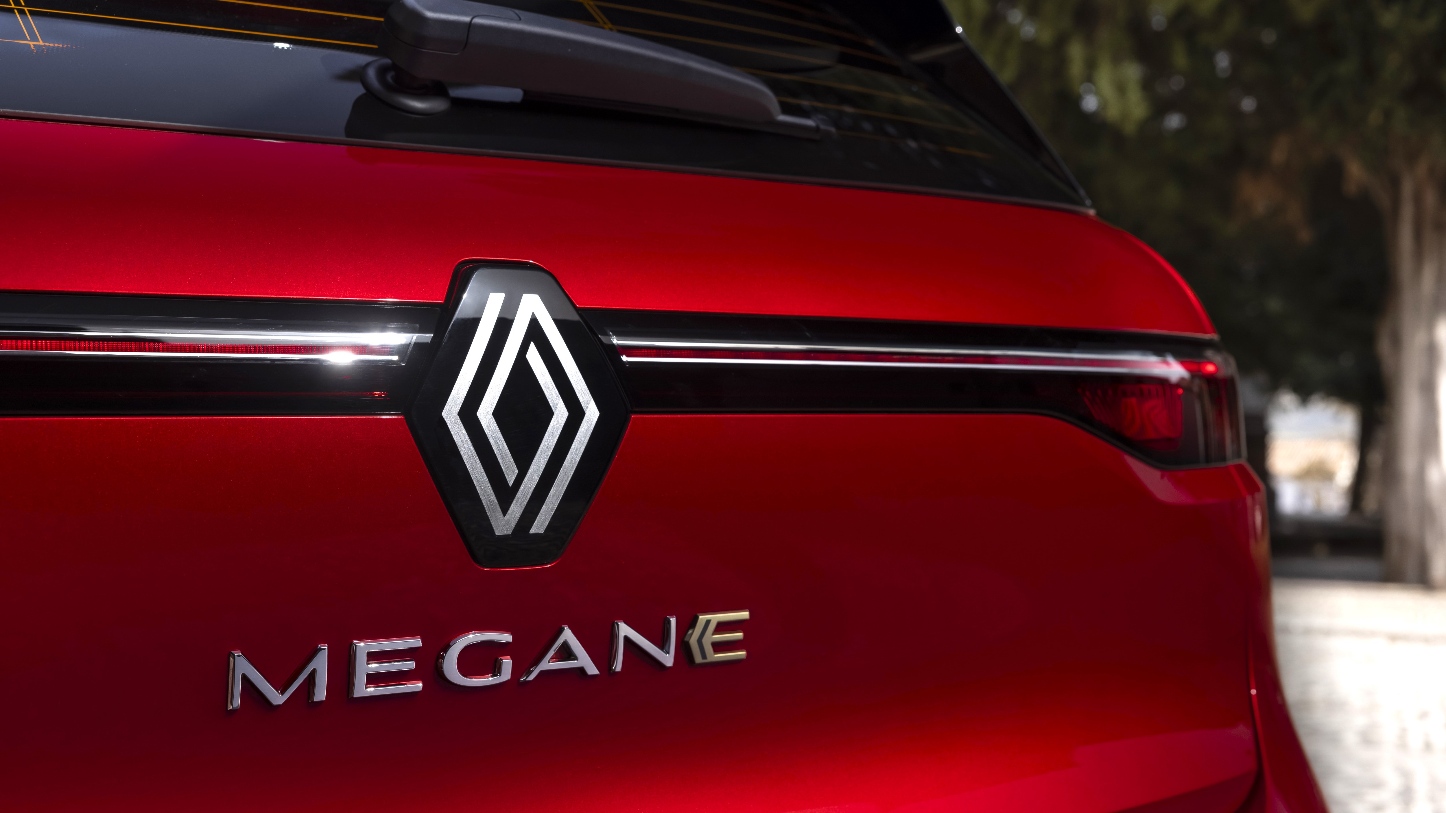 El próximo Renault Mégane estrenará una arquitectura de 800 voltios y un nuevo motor de 200 kW/272 CV.