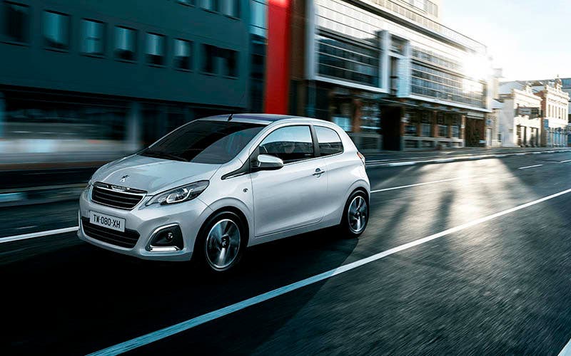  El Peugeot 108 podría tener una versión eléctrica. 