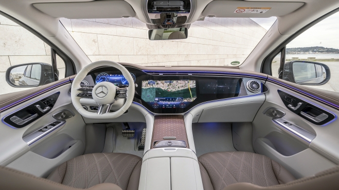 mercedes EQE SUV 4