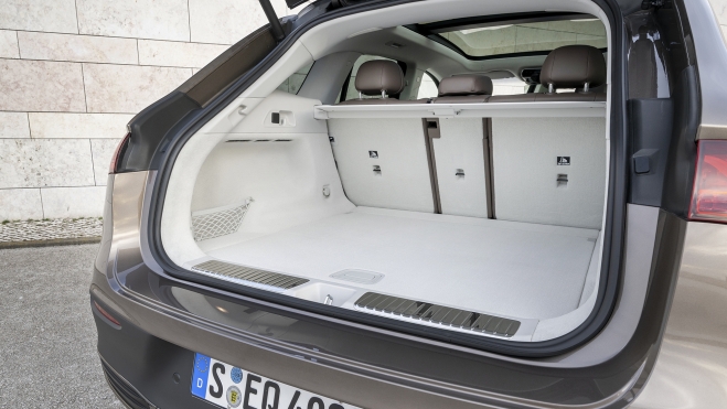 mercedes EQE SUV 5