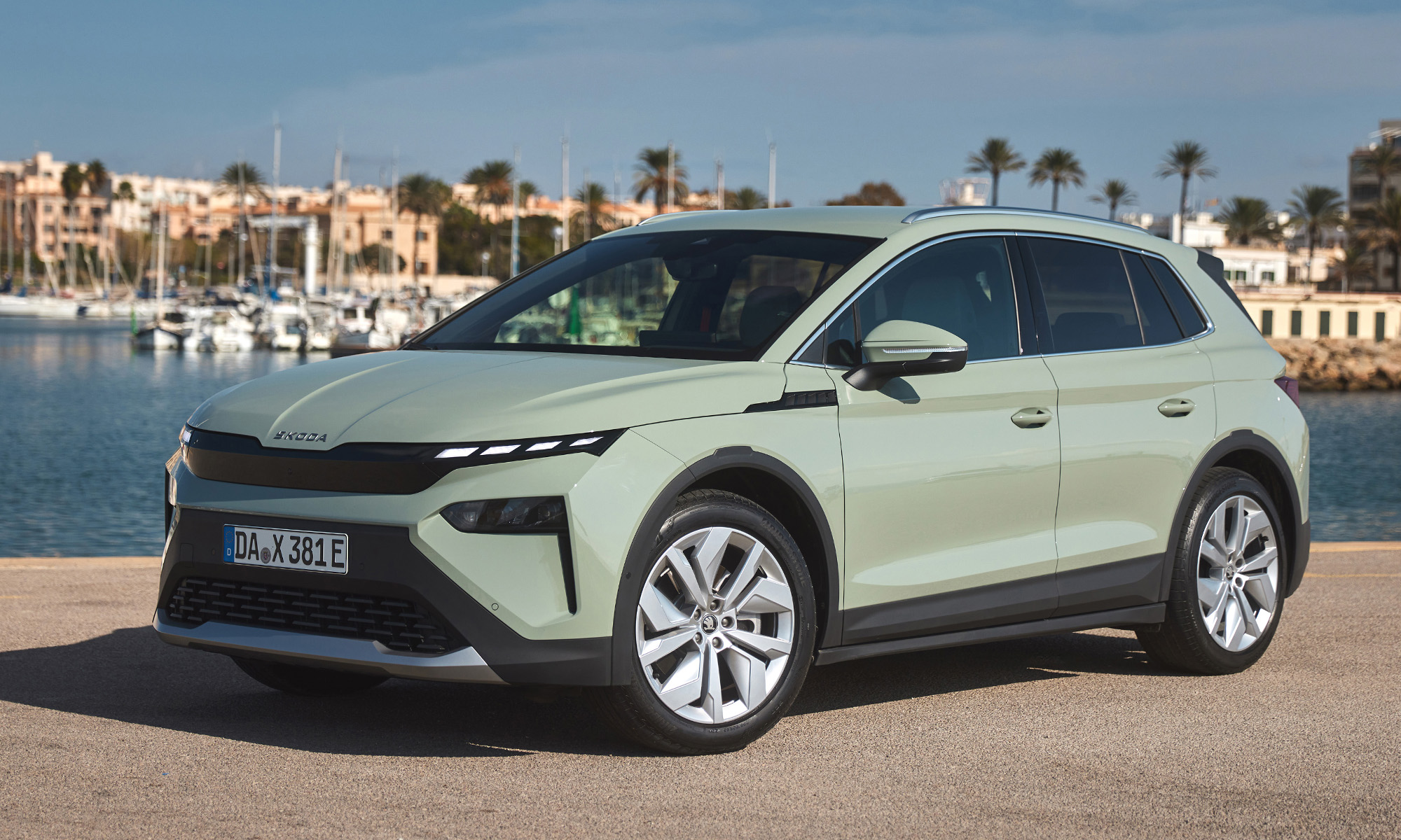 El Skoda Elroq 100% eléctrico ya está disponible en España.