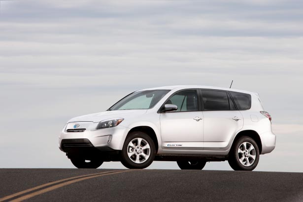 Toyota RAV4 EV: A la venta en California por 49.800 dólares
