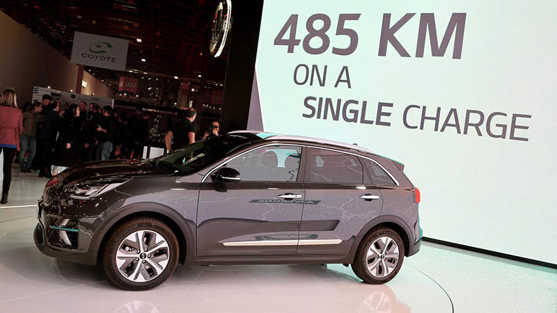 El Kia e-Niro con la batería de 64 kWh anunció, inicialmente, una autonomía bajo el ciclo WLTP de 485 kilómetros