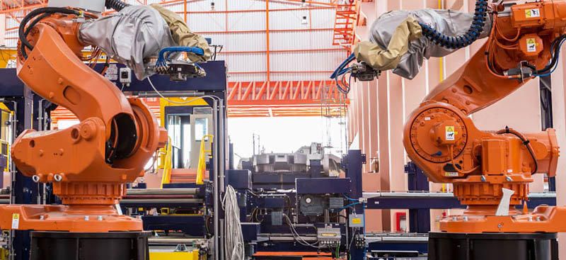 En las líneas de producción de la planta de Múnich de BMW inrervienen más de 1.000 robots