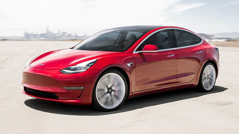 Tesla solo ofrece por ahora versiones premium del Model 3