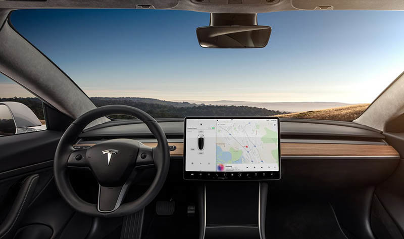 El Autopilot del Tesla Model 3 ya está homologado en Europa