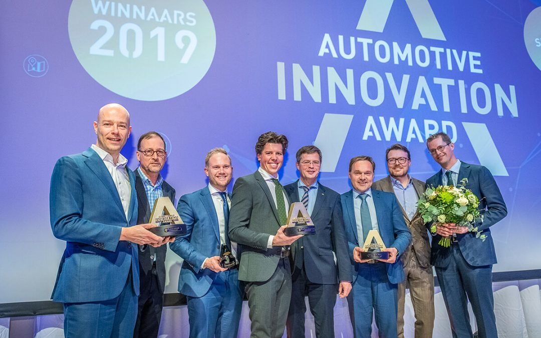 Automotive-Innovation-Award_all-winners-on-stage_smaller-for-web-1080x675