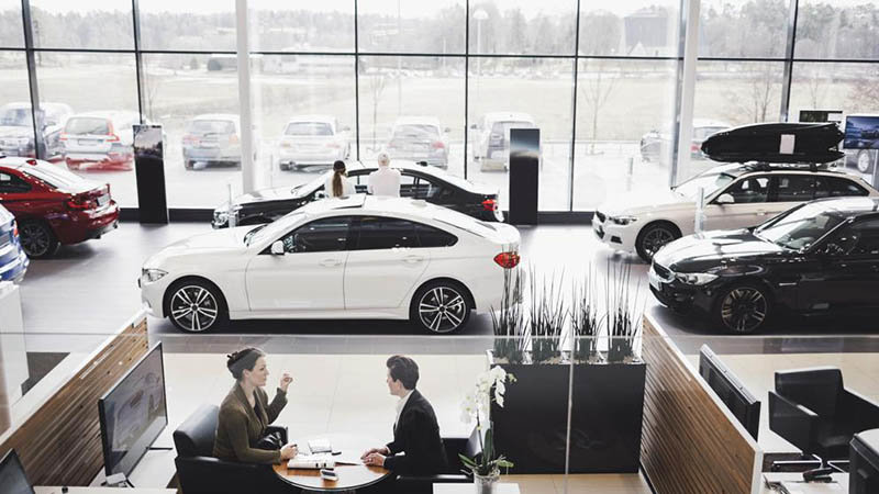 Los concesionarios de automóviles necesitarán diversificar sus ingresos