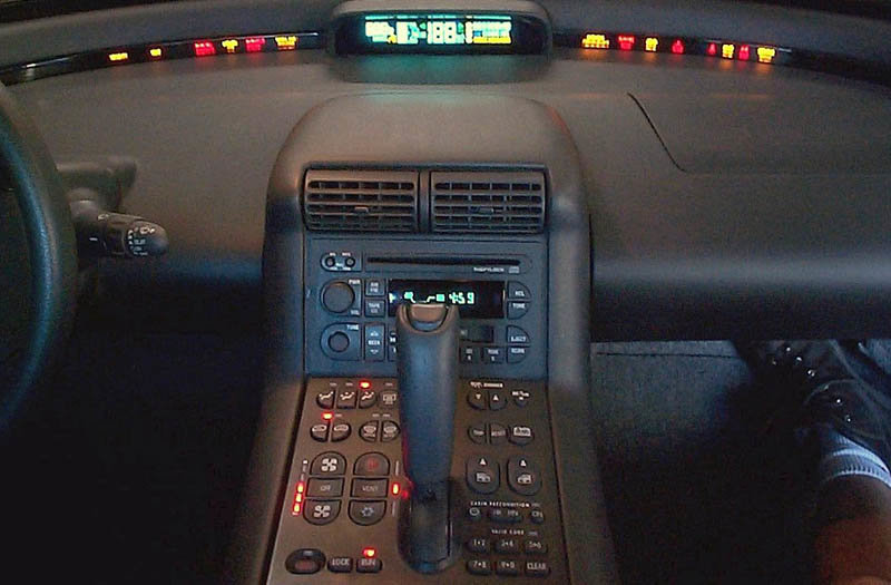 Interior tecnológico del GM EV1