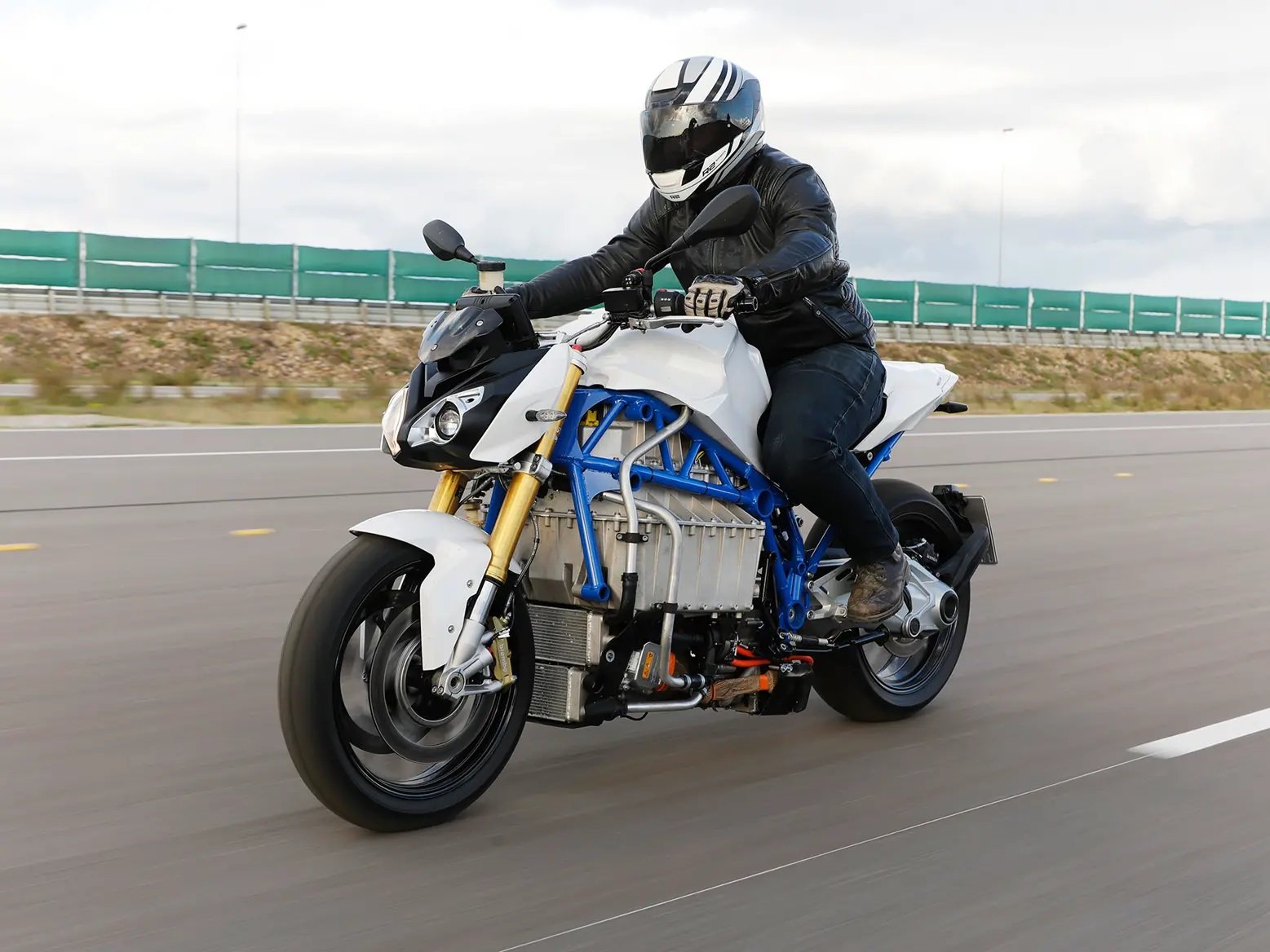 moto eléctrica_BMW E-Power roadster_02