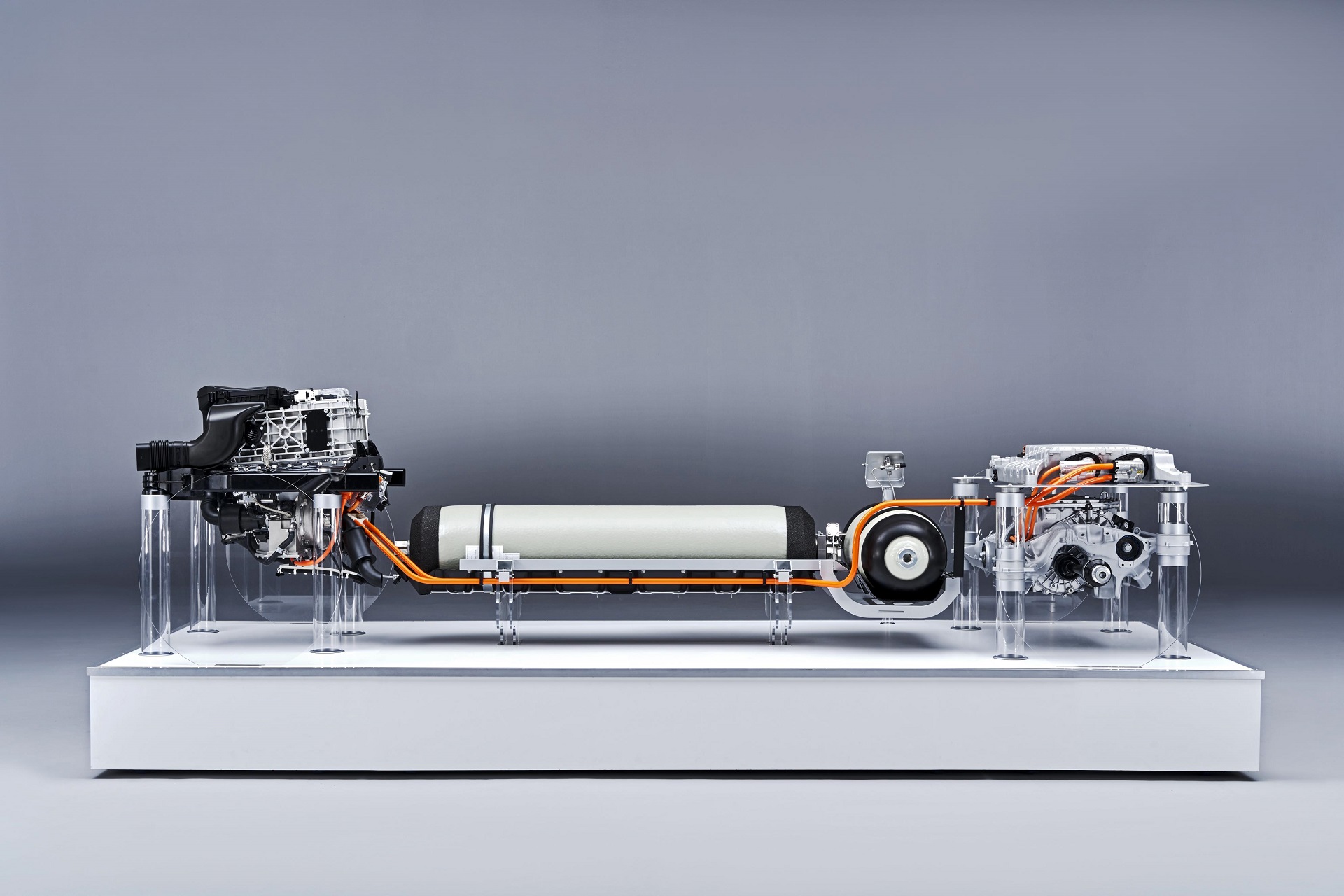 BMW-i-Hydrogen-NEXT-sistema-propulsion-03