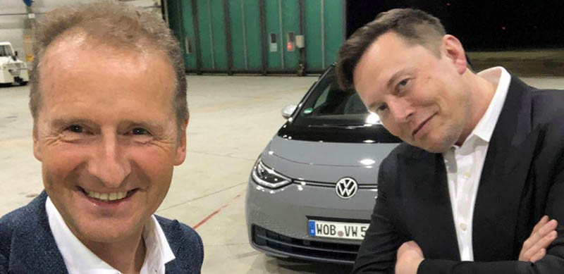 VW-CEO-Hebert-Diess-Tesla-CEO-Elon-Musk-selfie