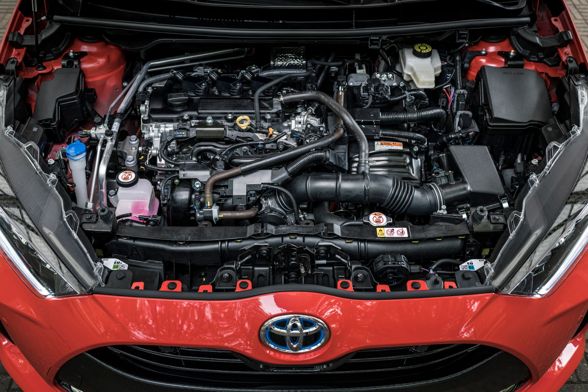 Toyota-Yaris-Hybrid-2020-detalle (19)