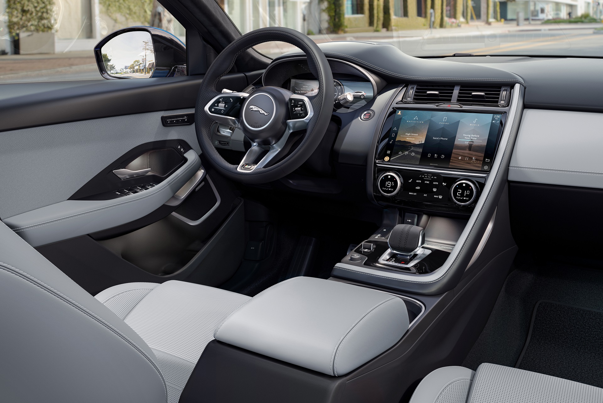 Jaguar e-pace my2021 interior