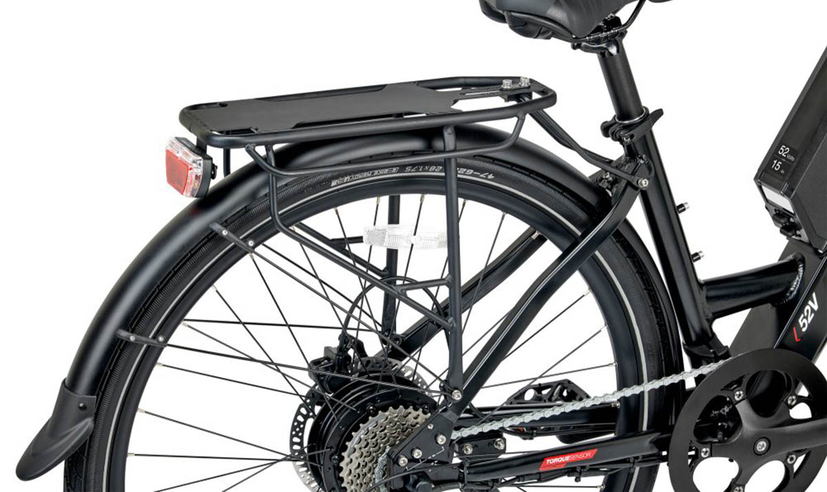 motor, cambio frenos portaequipajes bicicleta eléctrica Juiced Bikes Cross Current X Step-Through