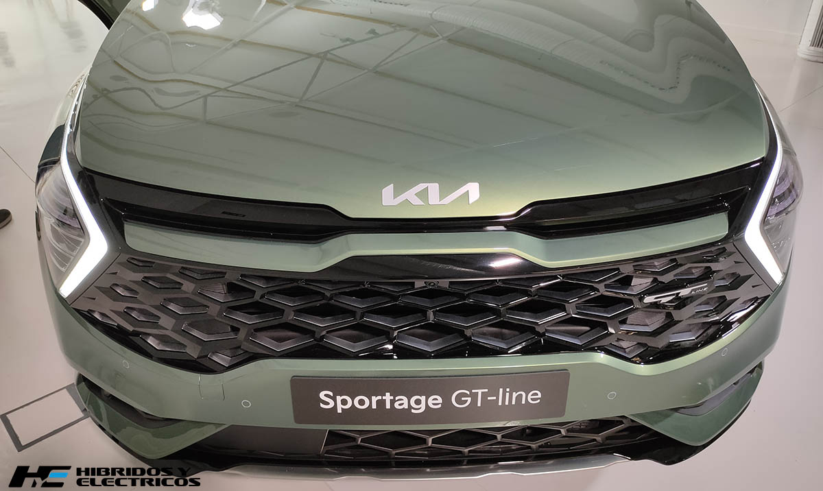 frontal Kia Sportage quinta generacion gt line hev