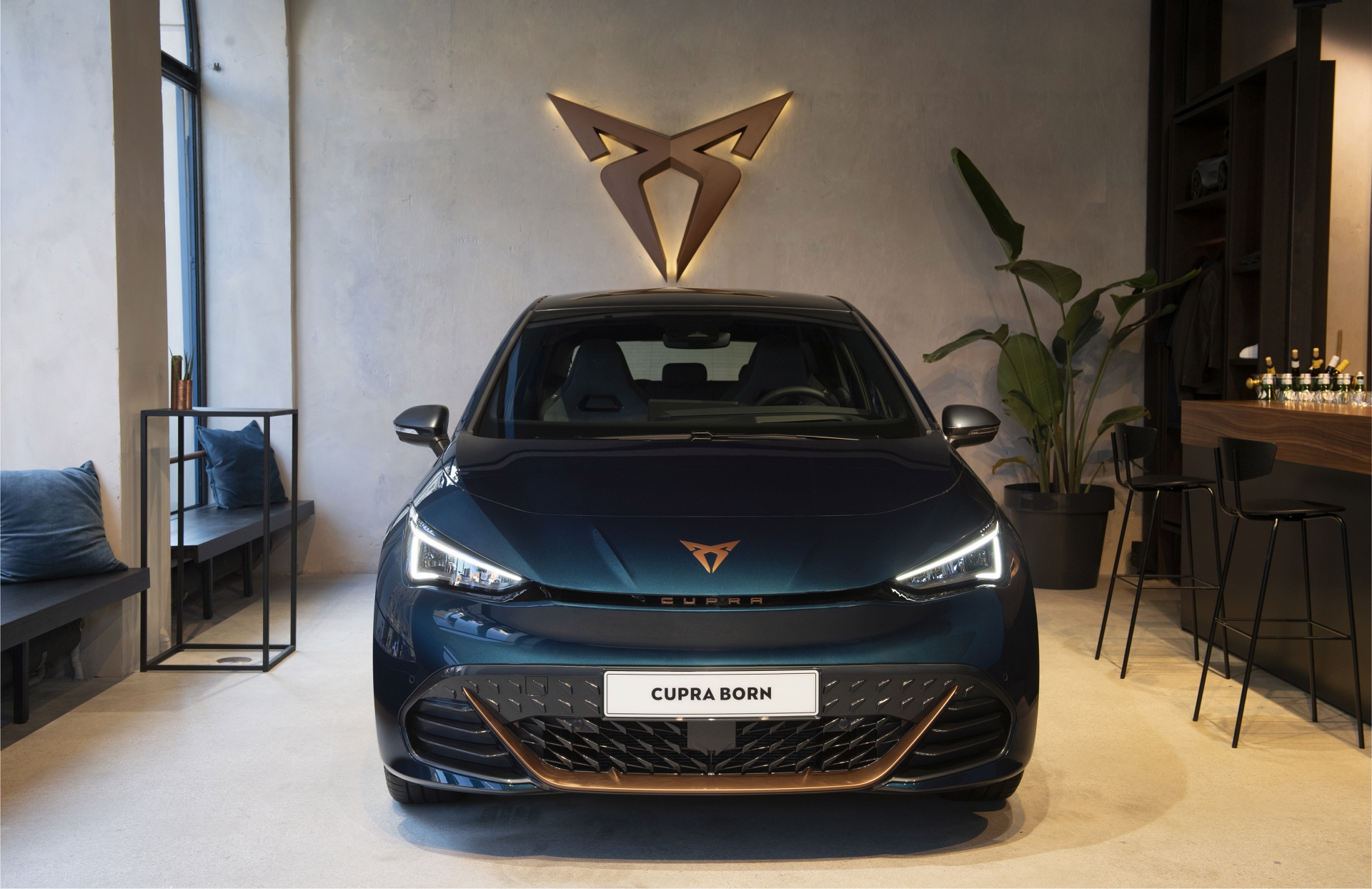 CUPRA-moves-forward-with-its-ambition-to-become-a-fully-electric-brand-by-2030_01_HQ