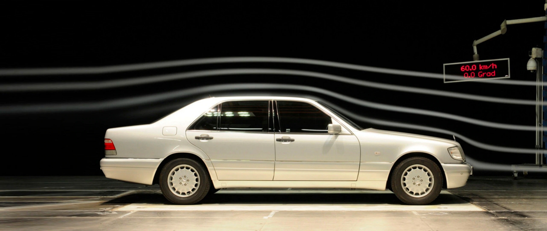 En 1992 el Mercedes Clase S presumía de no tener arrastre a 60 kilómetros por hora.